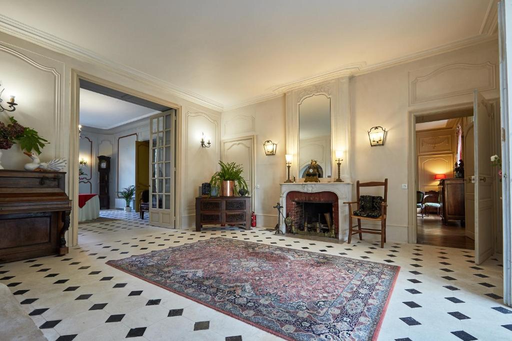 Le Château des Monts photo