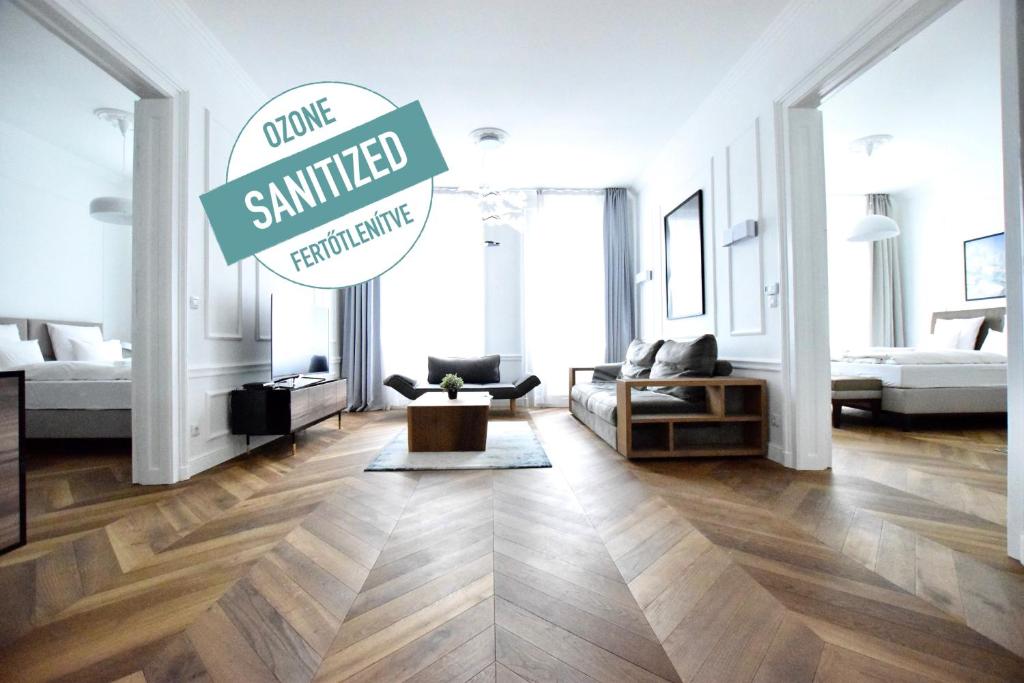 Luxury Apartment by Hi5 - Szervita Suite — Hotel in Budapest
