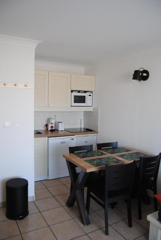 Agréable T2 balcon et piscine dans résidence bord de mer - 4