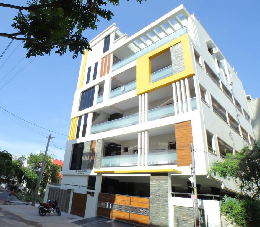 TrueLife Homestays - Near Railway Station on the way to Tirumala Temple - Fully Furnished Luxurious  — Hotel in Tirupati