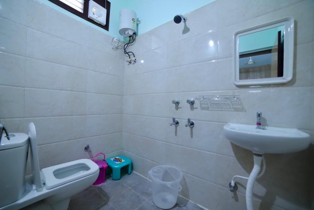 TrueLife Homestays - Near Railway Station on the way to Tirumala Temple - Fully Furnished Luxurious  photo