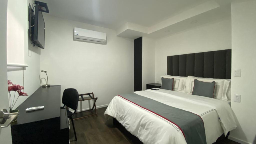 Suites Arboleda 215 photo
