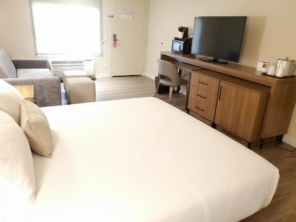 Wyndham Garden San Diego Near Seaworld Photo 3