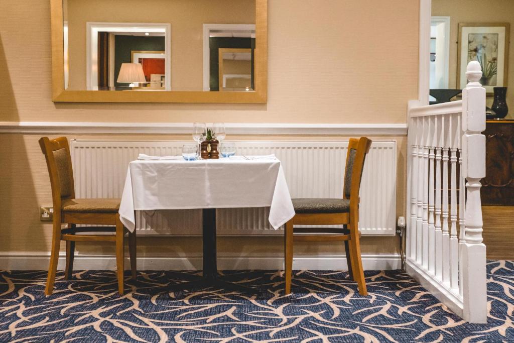 Restaurant, Wycliffe Hotel in Manchester