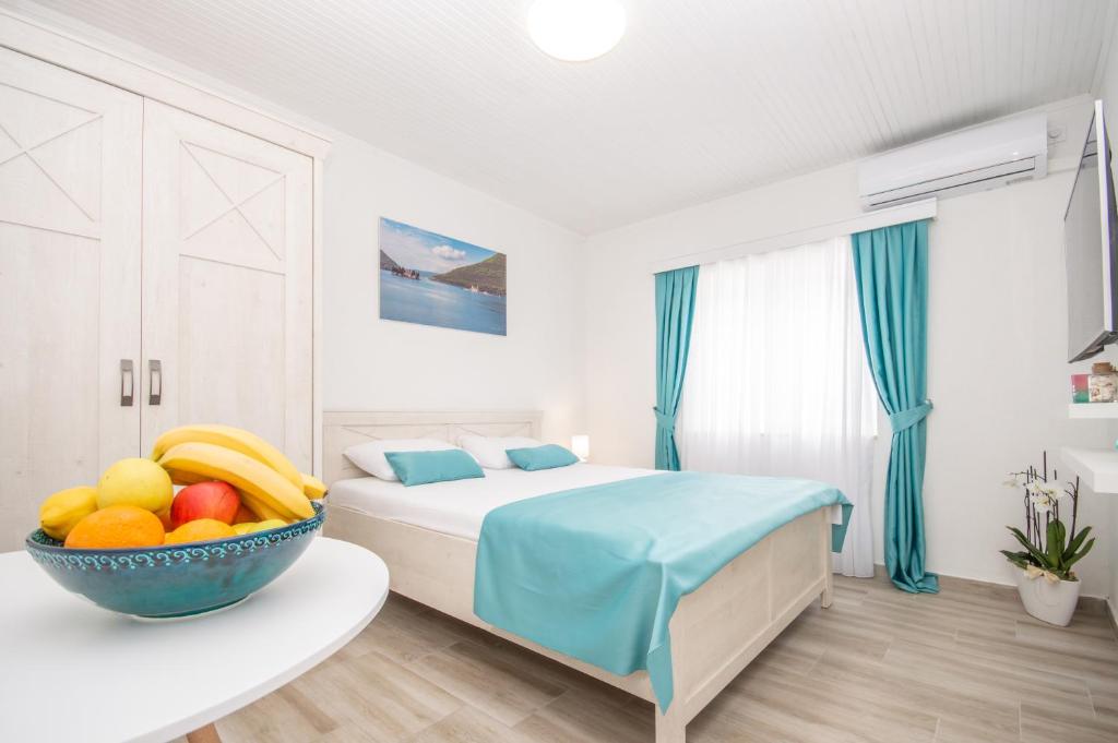 Seafront apartment - 2