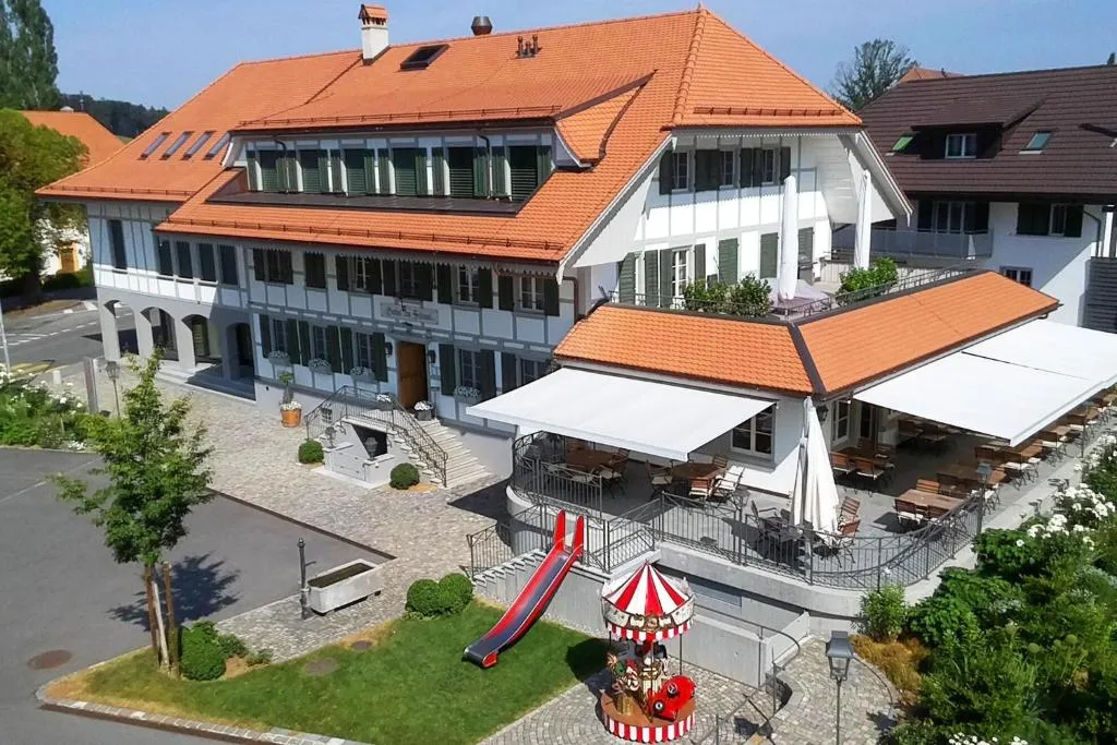 Gasthof zum Schlüssel La Méridienne Fribourg SA, hotel in Ueberstorf