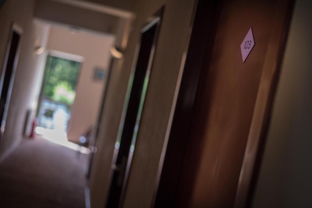 Hotel Marami photo