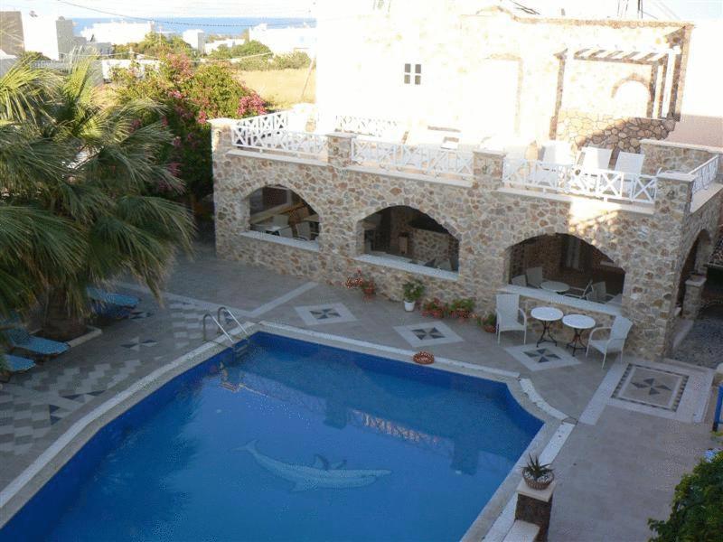 Atalos Suites photo