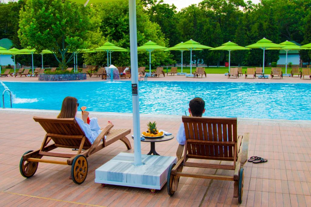 RIVER INN RESORT AND SPA — Hotel in Nabran