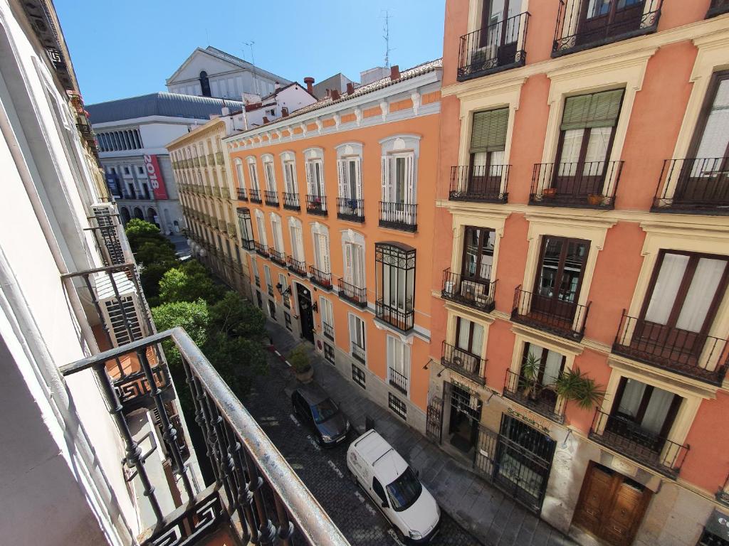 Exterior view, CH Otello Rooms - Madrid                      in Madrid