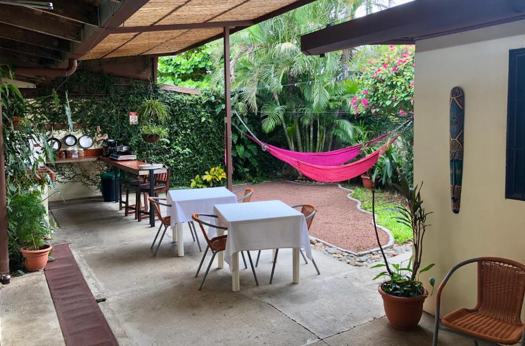 Hostel Dodero — Hotel in Liberia