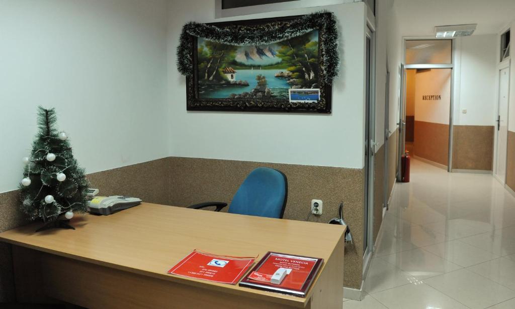 Hotel Venecia Apartments photo
