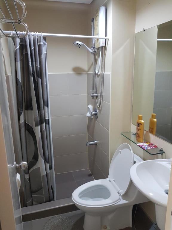 Studio unit at Centrio Tower photo