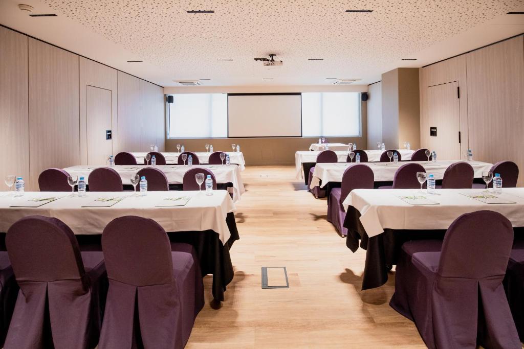 Holiday Inn Andorra Photo 29