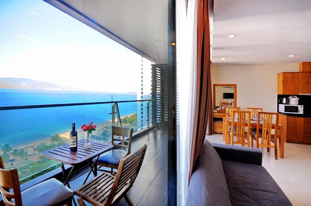 Holi Beach Hotel and Apartments