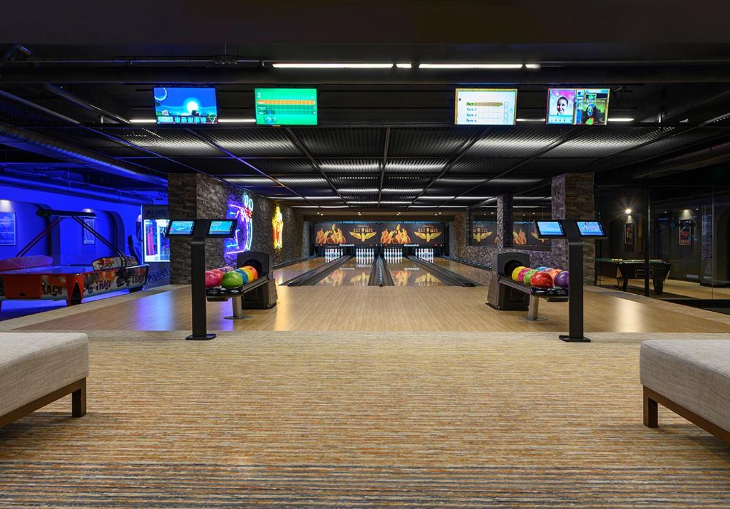 Bowling alley