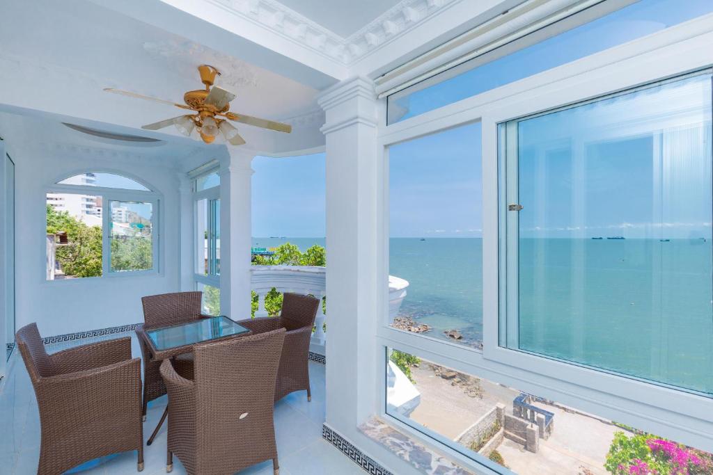 Palm Villa 25 - Biet Thu Tren Bai Bien 5 phong ngu