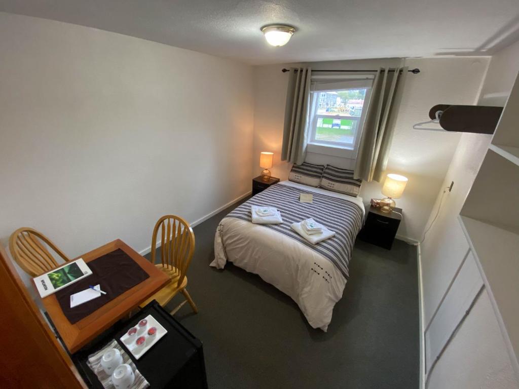 Stewart Mountain Lodge photo
