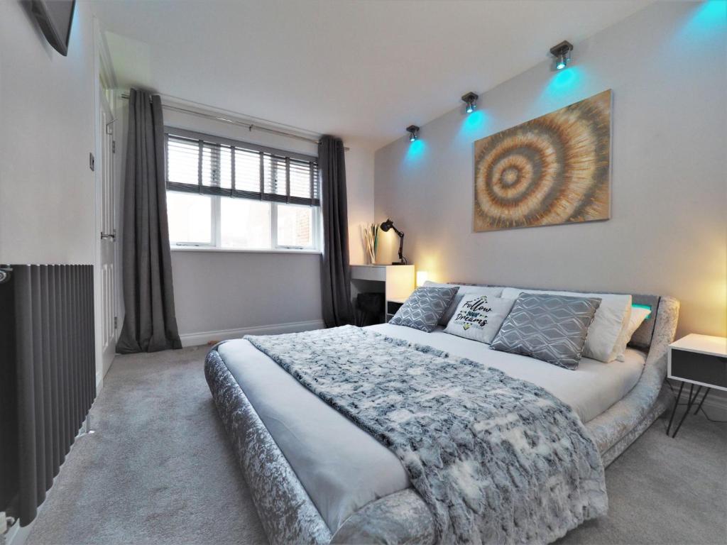 Beautifully Boutique 4 Sleeper Eton High Street photo