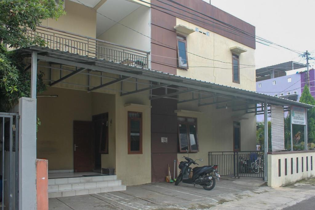 KoolKost Syariah near Universitas Ahmad Dahlan Kampus 1