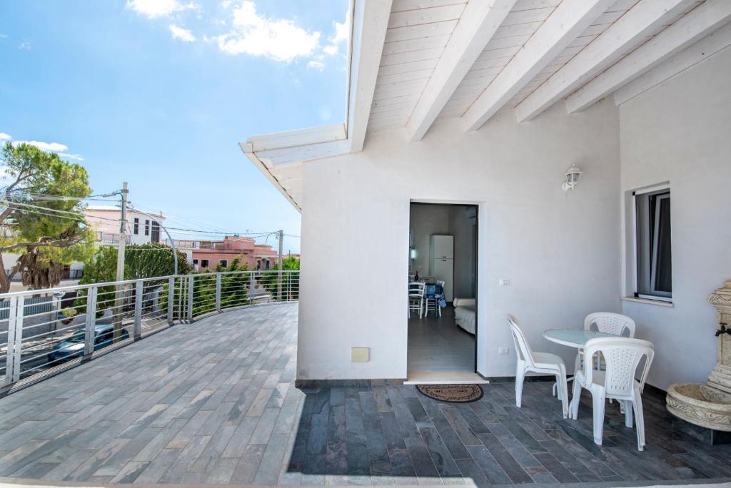 Holiday Villa White - 2