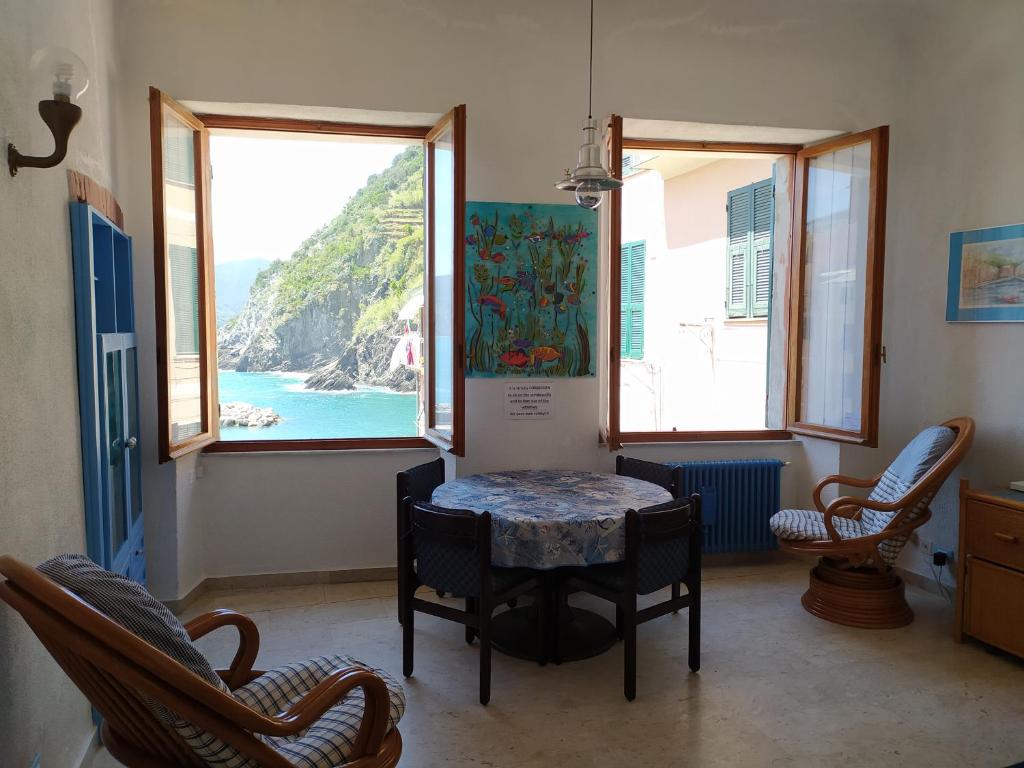 Agretta Sea View Apartment - 3