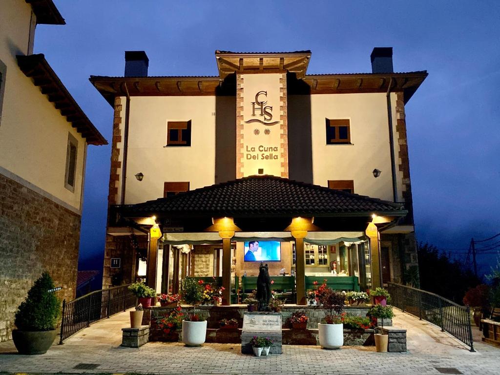 Hotel La Cuna del Sella — Hotel in Oseja de Sajambre