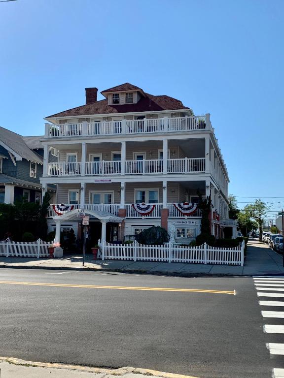 Ocean Manor 1100 Inn — Hotel in Ocean City (NJ)