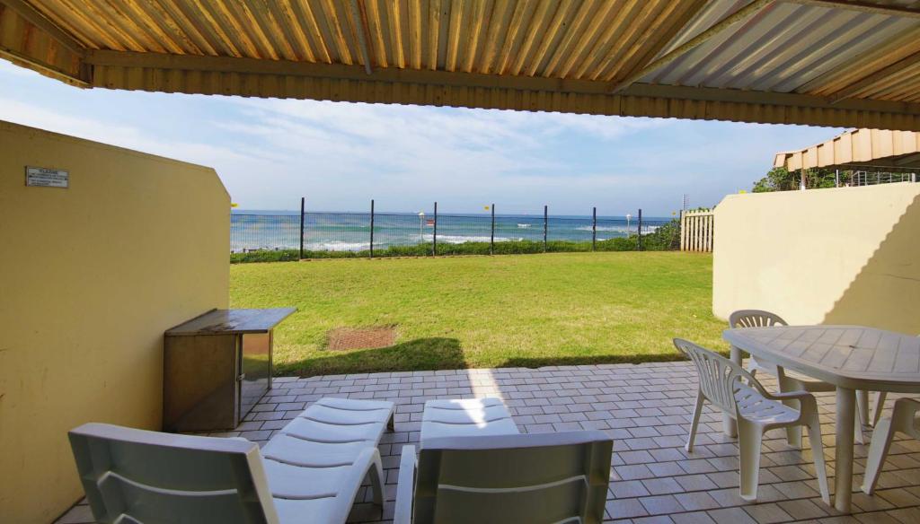 2 BRONZE BEACH UMHLANGA — Hotel in Durban