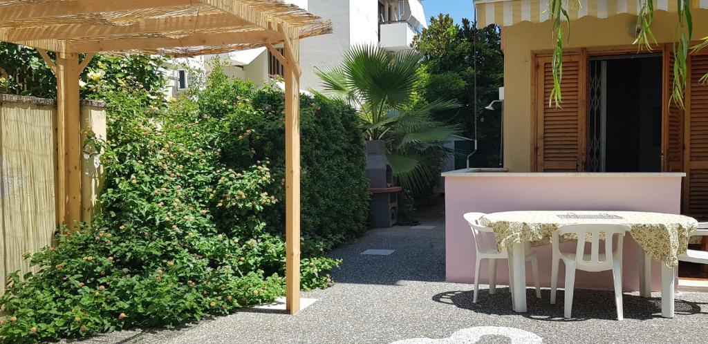 Appartamento con giardino sul mare - 2