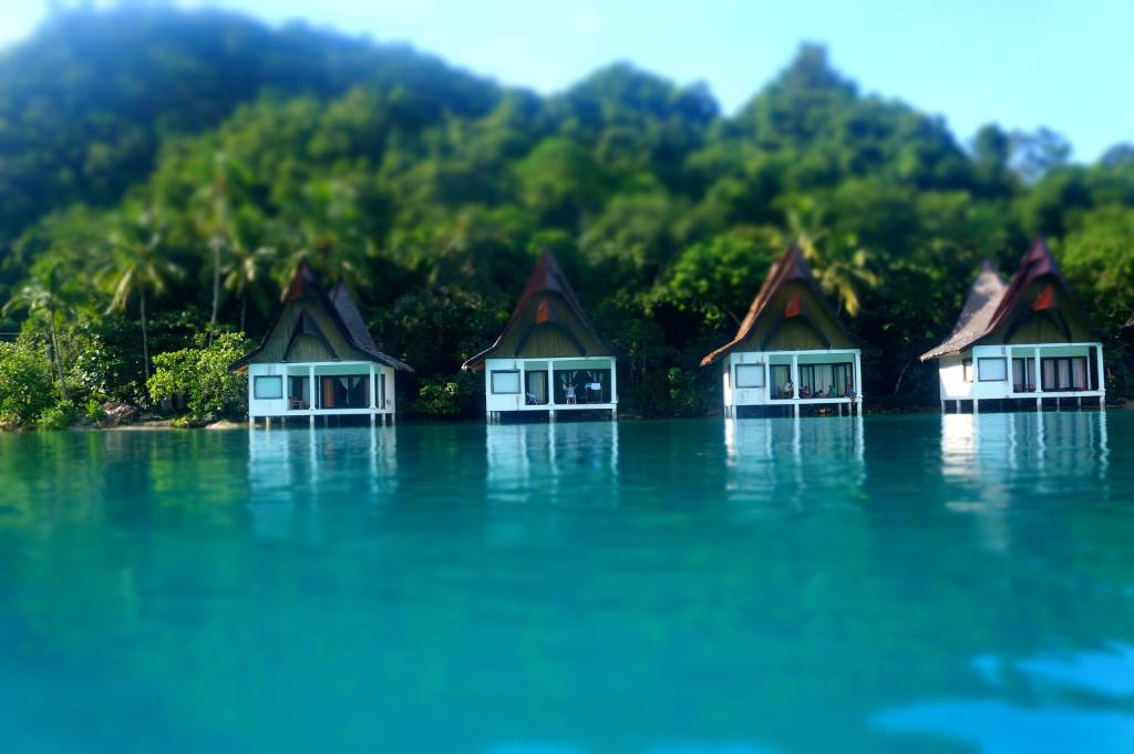 Entrance, Club Tara Resort in Siargao Island