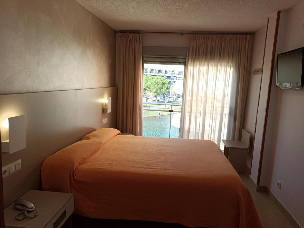 Hotel Marina - 3