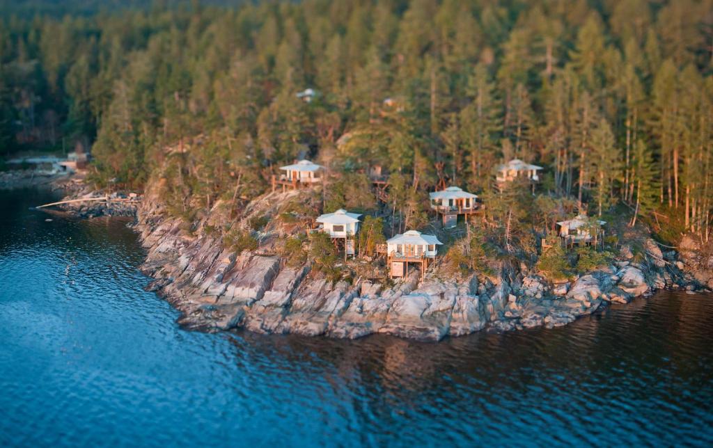 Rockwater Secret Cove Resort — Hotel in Secret Cove (BC)