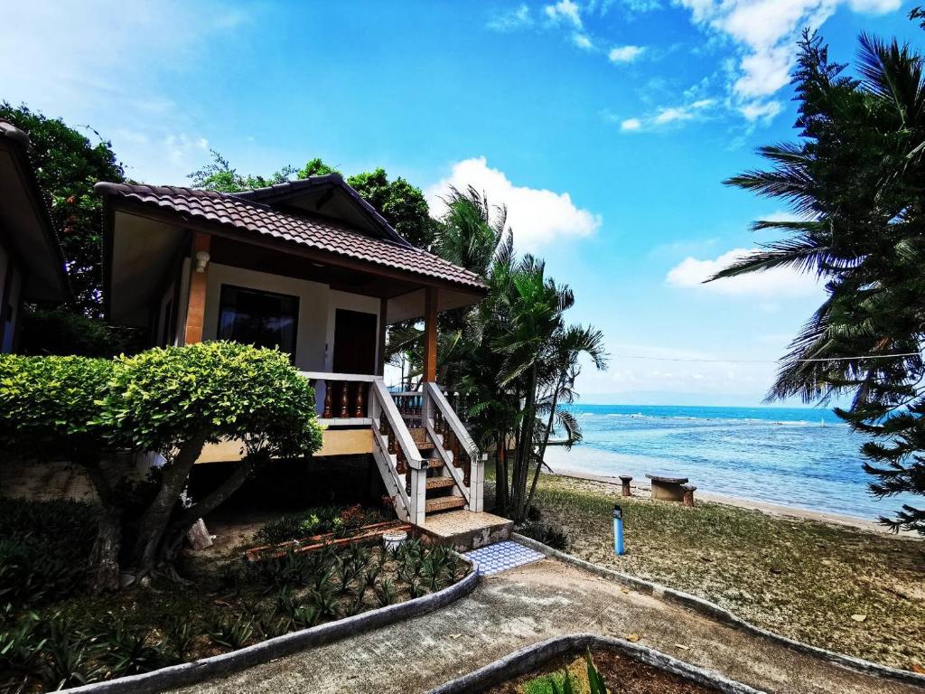 Rainbow Bungalows photo