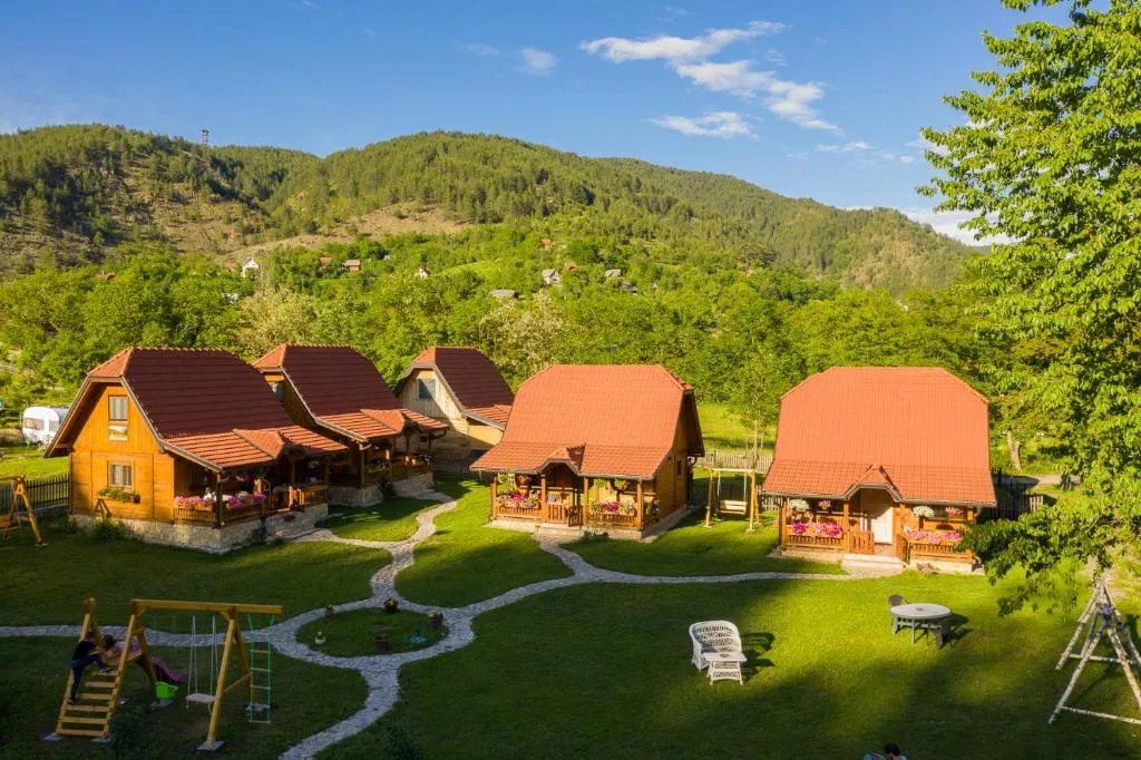 Apartments Milev, hotel di Mokra Gora