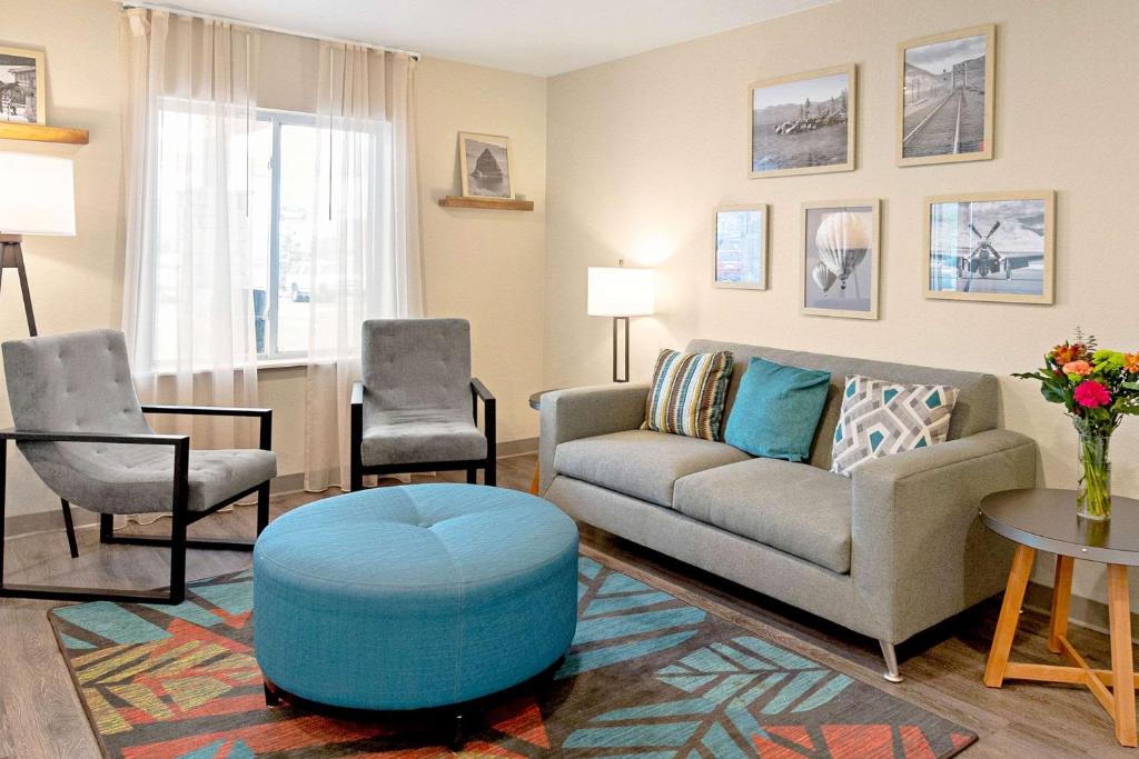 WoodSpring Suites Reno Sparks photo