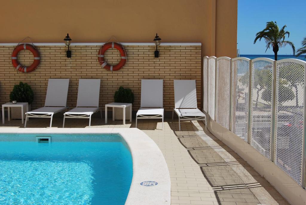 スイミングプール