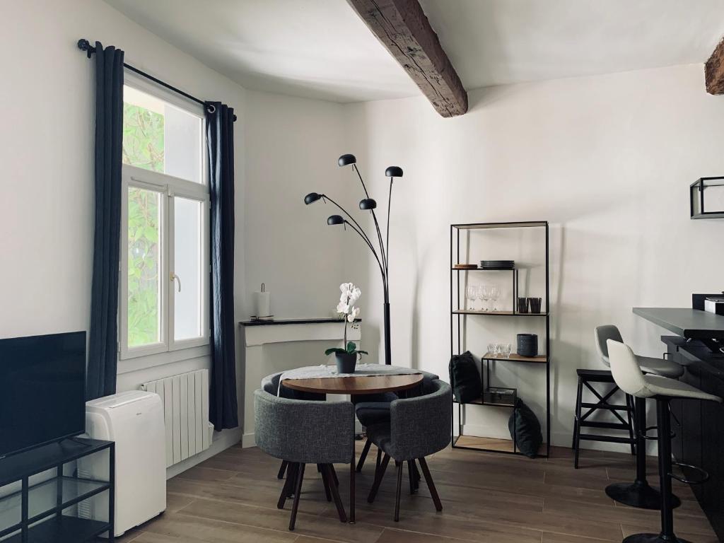 ** La Suite Occitane ** 43m2 rénové, Gare St Roch - 2