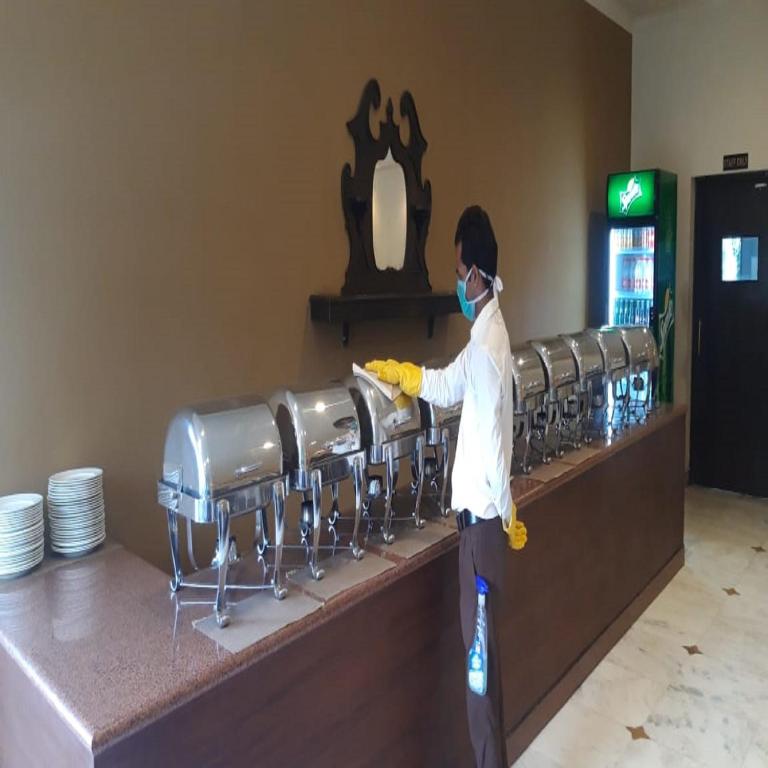 1. 더 하도티 팰리..