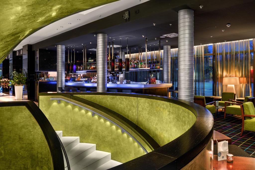 Highly-rated bar