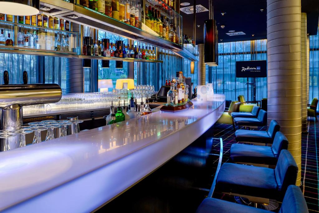 Bar/lounge