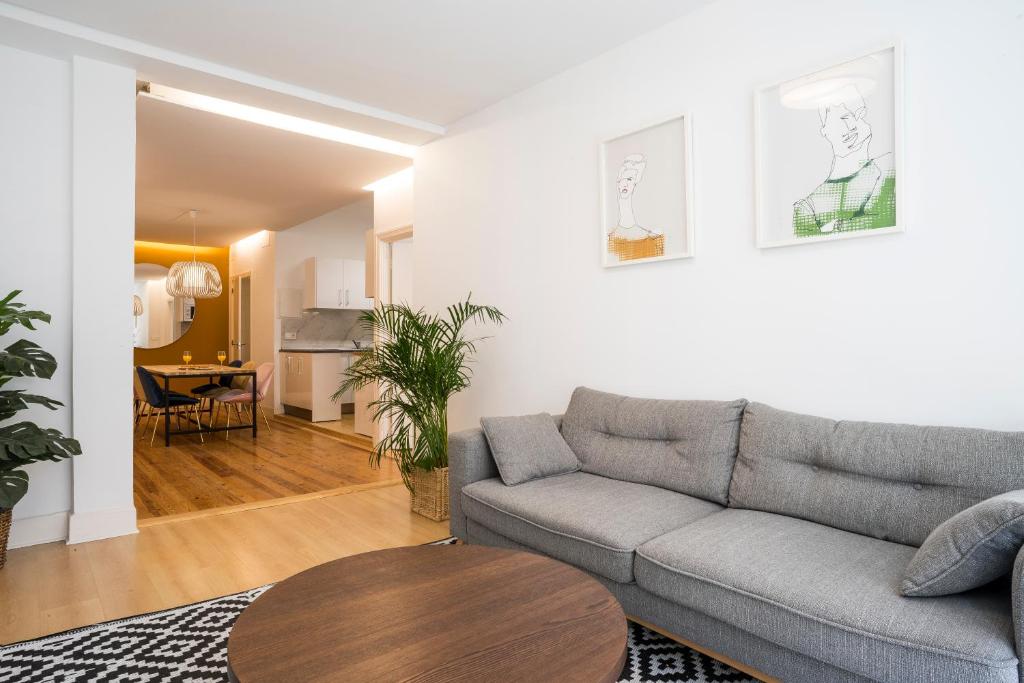 Usandizaga Apartment, Second line beach, free Parking - 4