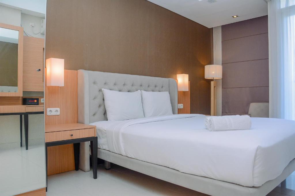Comfy and Modern Studio Apartment at Elpis Residence By Travelio, Jakarta
