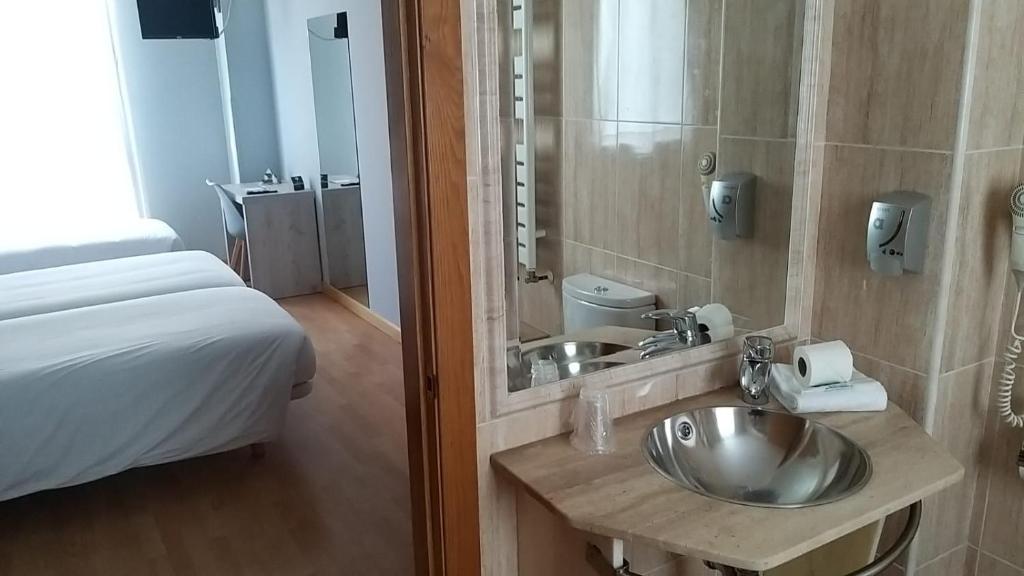 Hotel Alda Centro Oviedo photo