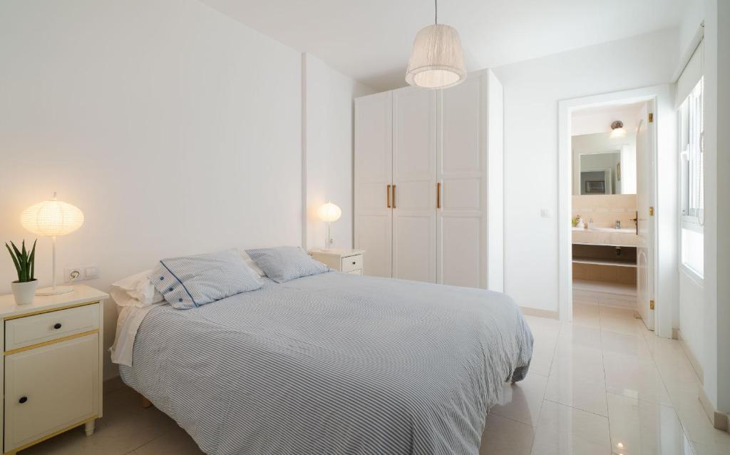 Living El Charco-central location - 4