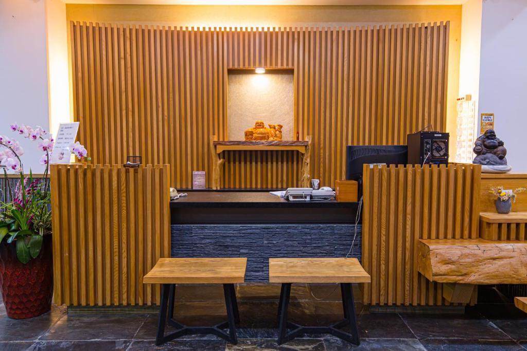 フロント・ロビー