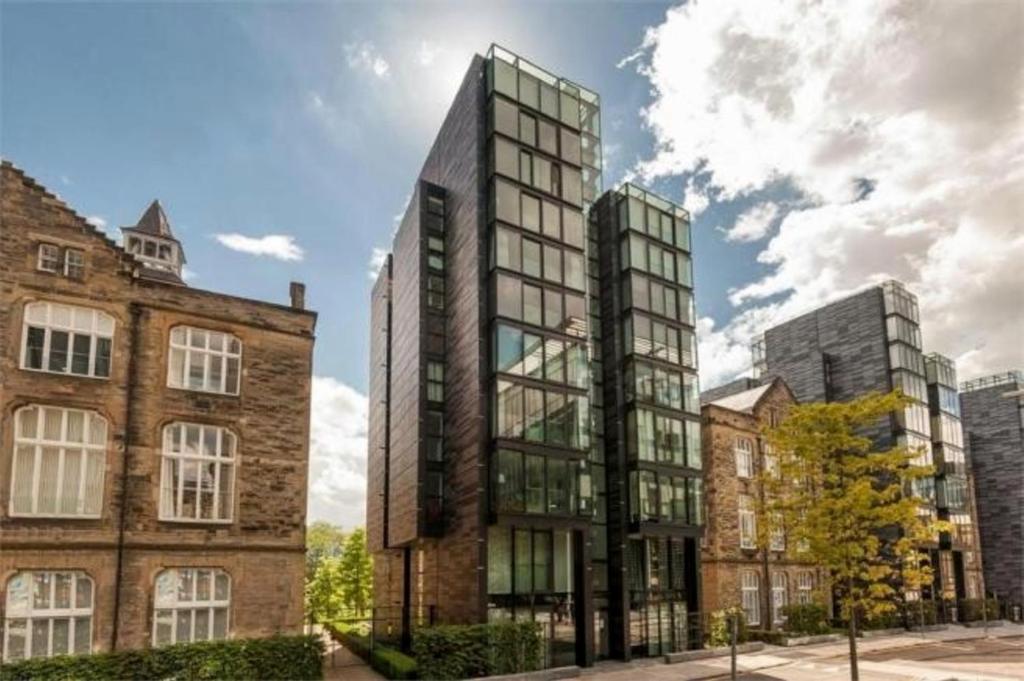 Quartermile Central Apartment photo