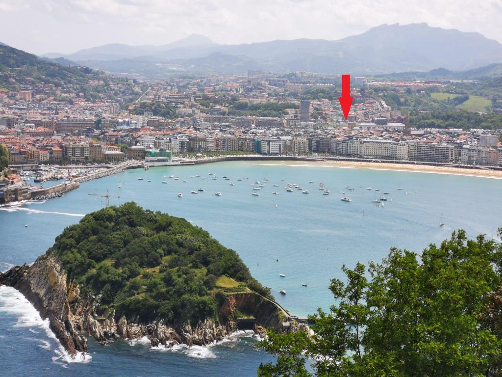 Next city center San Sebastian Bus & Train Station Free wifi - 3