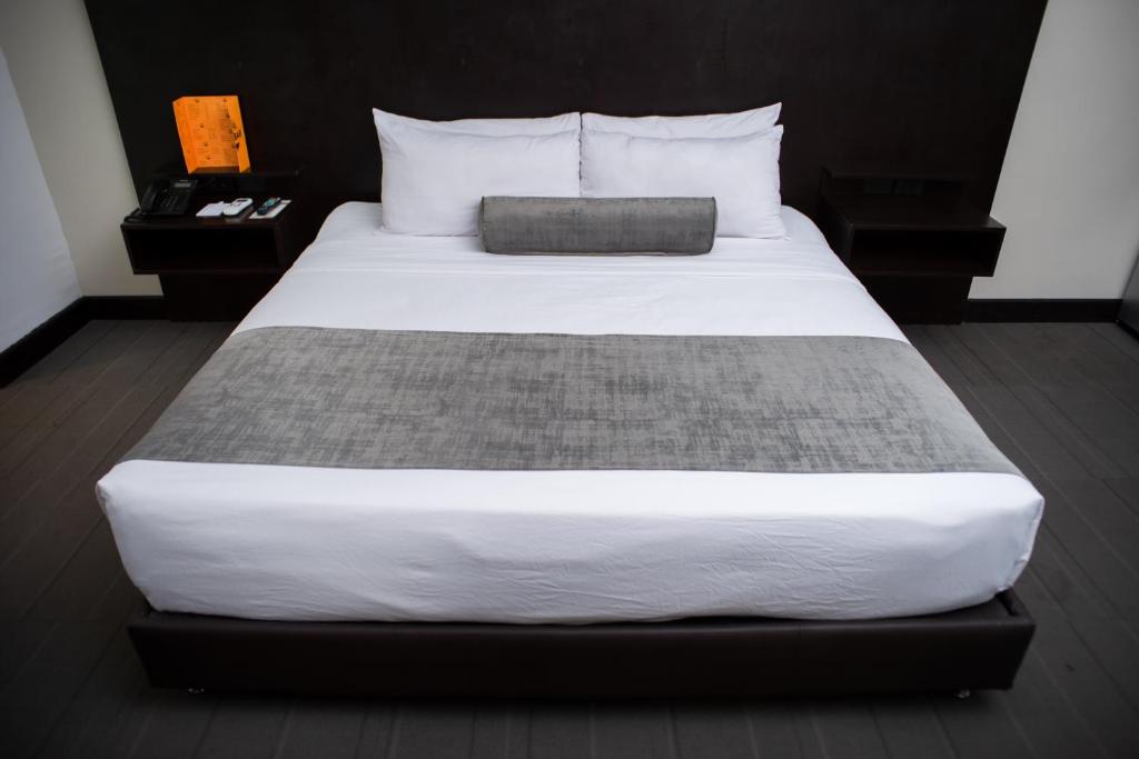 Stay Inn Hotels photo