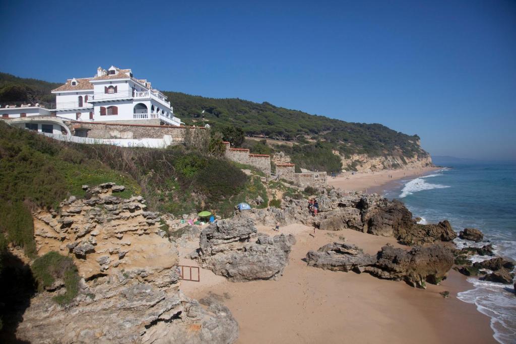 Hostal Mar de Frente — Hotel in Los Canos de Meca